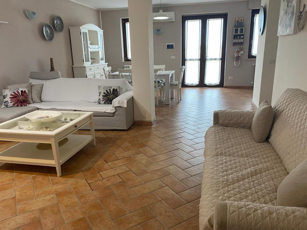 Agriturismo Colle D' Oro Pescia Romana Exteriör bild