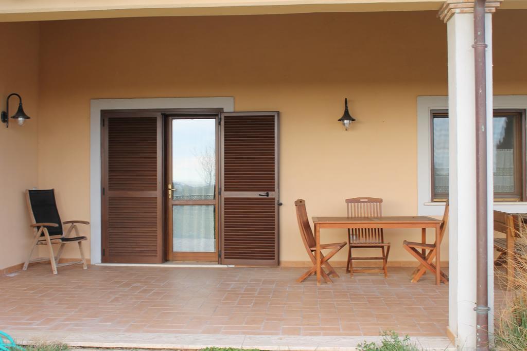 Agriturismo Colle D' Oro Pescia Romana Rum bild
